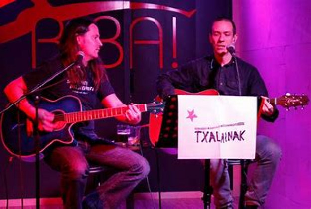 Txalainak2.jpg