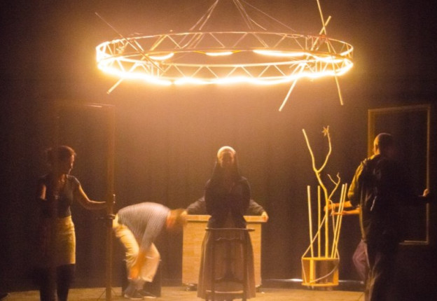 pinpilinpauxa horia.jpg