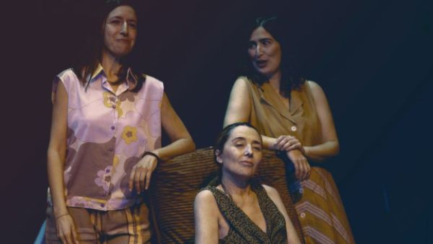 LAS REINAS.jpg